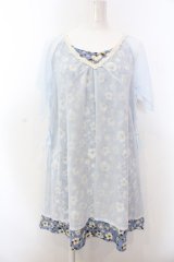 axes femme / 花柄重バックデザインチュニ M サックス O-25-02-27-1084-AX-TO-OW-OS