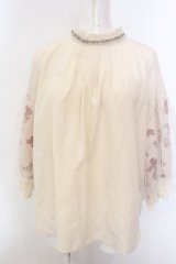 axes femme / ミュシャ チュール袖ブラウス  オフ O-25-02-27-1086-AX-BL-AS-OS