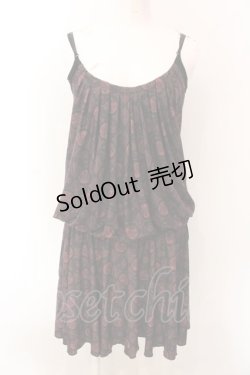 画像1: Ozz Croce / 総柄フェイクレイヤードキャミワンピース  ブラック×レッド O-25-02-27-019-OO-OP-IG-OS