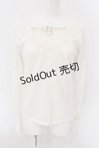axes femme / サテンローズデザインプルオーバー F キナリ O-25-02-28-050-AX-TO-OW-OS