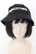 NieR Clothing / NIER LOGO入りバケットハット  ブラック O-25-02-28-1059-PU-AC-OW-OS