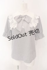 axes femme / リボンブローチ付リブプルオーバー F ブルーグレー O-25-02-28-074-AX-TO-OW-OS