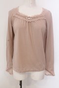 axes femme / ストーン付きインナーカットソー M ピンクベージュ O-25-02-28-012-AX-TO-IG-OS