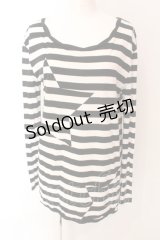 SLY / スターボーダーロングカットソー  ブラック×オフホワイト O-25-03-06-034-PU-TO-IG-OS