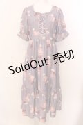 axes femme / ミルフィーユローズ柄ワンピース F ラベンダー O-25-03-08-012-AX-OP-OW-OS