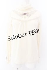 axes femme / ガーデンタートルインナープルオーバー  アイボリー O-25-03-12-041-AX-TO-IG-OS