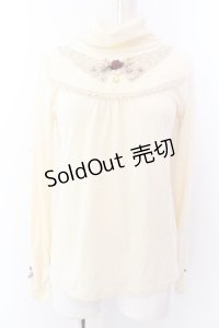 axes femme / ガーデンタートルインナープルオーバー  アイボリー O-25-03-12-041-AX-TO-IG-OS