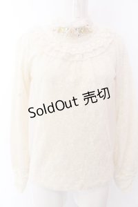 axes femme / 首元付属使いレースプルオーバー  アイボリー O-25-03-12-044-AX-TO-IG-OS