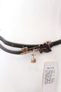 axes femme / 蝶モチーフ鍵細ベルト  ブラウン O-25-03-13-1006-AX-SK-OW-ZT-K016