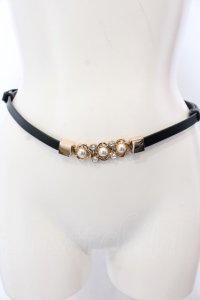 axes femme / お花パール牛革細ベルト  クロ O-25-03-13-1017-AX-ZA-OW-ZT-K016