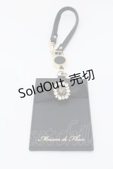 Maison de FLEUR / リール付きビジューリボンパスケース  クロ O-25-03-13-1030-LO-ZA-OW-ZT394-F001