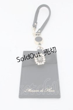 画像1: Maison de FLEUR / リール付きビジューリボンパスケース  クロ O-25-03-13-1030-LO-ZA-OW-ZT394-F001