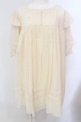 Maison de FLEUR Petite Robe canone / エンジェルショルダースモックワンピース  アイボリー O-25-03-20-2032-EL-OP-IG-ZT140