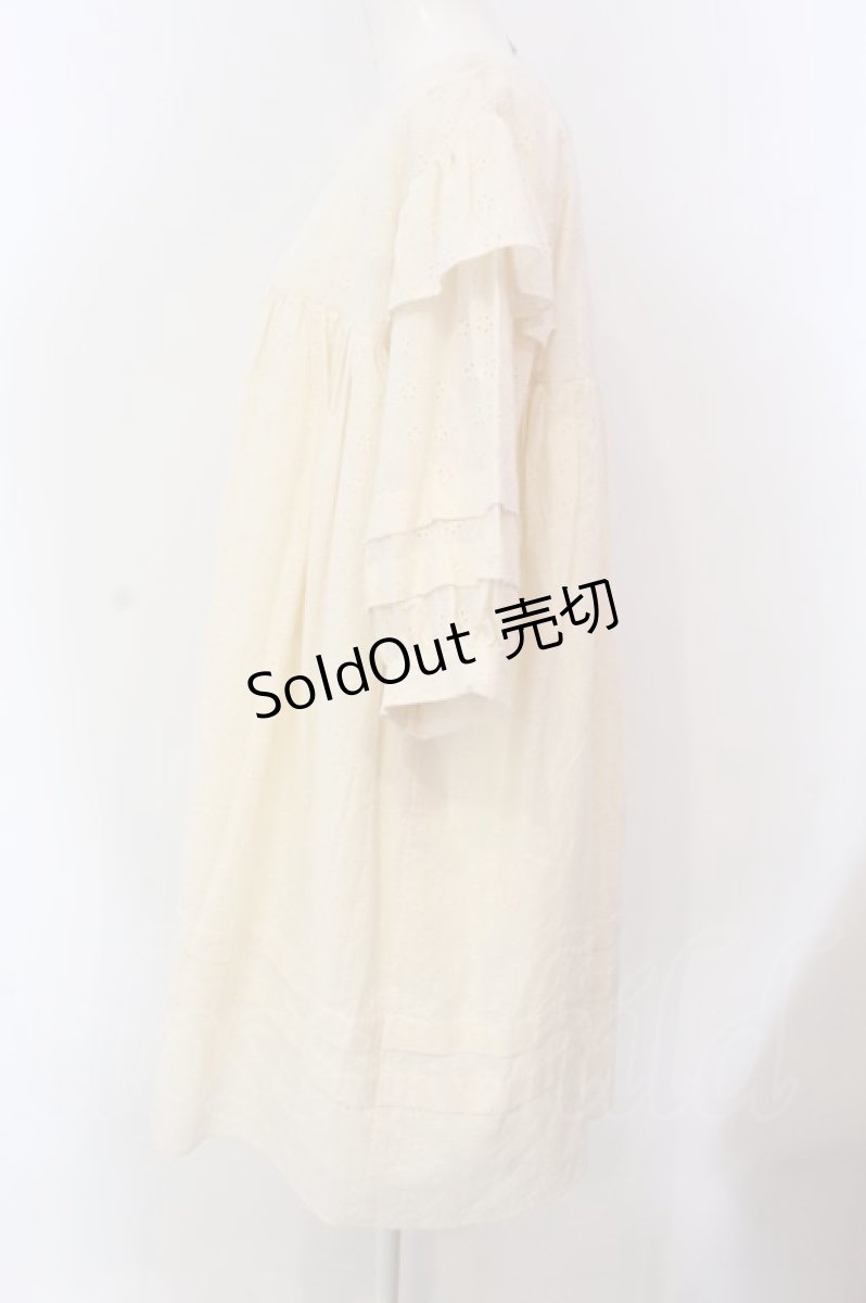 画像3: 【SALE】Maison de FLEUR Petite Robe canone / エンジェルショルダースモックワンピース  アイボリー O-25-03-20-2032-EL-OP-IG-ZT140 (3)