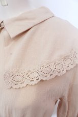 画像2: 【SALE】LEBECCA boutique / 出会いを届けるワンピース  ライトベージュ O-25-03-20-2037-EL-OP-IG-ZT205 (2)