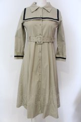 Maison de FLEUR Petite Robe / セーラー衿付きワンピース  ベージュ O-25-03-20-2041-EL-OP-IG-OS