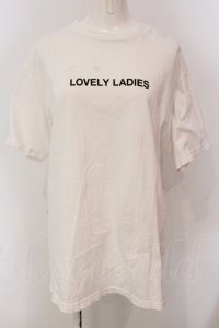 Melt the lady / LOVEY LADIES Tシャツ Fの シロ O-25-03-20-2017-PU-TS-IG-ZT191