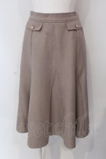 画像1: 【SALE】Fi.n.t / フラップデザインナローフレアースカート F ピンクベージュ O-25-03-26-1052-CA-SK-OW-ZT232 (1)