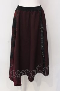 Qutie Frash / 和柄フレアロングスカート  レッド O-25-03-26-016-QU-SK-IG-ZI