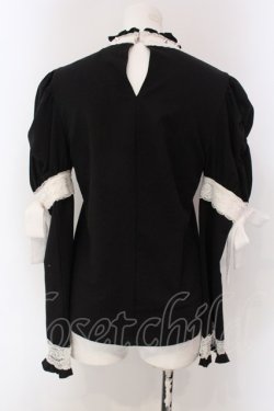 画像4: BACKSTAGE PASS / CAPUCINE　2WAY パフスリーブブラウス  クロ×シロ O-25-03-29-009-PU-TO-OW-OS