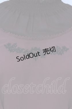 画像2: axes femme POETIQUE / ディズニーヴィランズ/ブラウス M ワイン O-25-03-31-1024-AX-BL-IG-OS