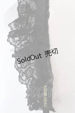 画像4: ATELIER PIERROT / 十字架レースチョーカー  ブラック O-25-04-02-019-EL-AC-OW-OS