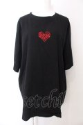 BACKSTAGE PASS / SPIDER WEBラインストーン ビッグシルエット Tシャツ F ブラック×レッド O-25-04-04-042-PU-TO-OW-OS