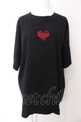 BACKSTAGE PASS / SPIDER WEBラインストーン ビッグシルエット Tシャツ F ブラック×レッド O-25-04-04-042-PU-TO-OW-OS