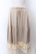 axes femme kawaii / ミディフリルペチスカート M ベージュ O-25-04-04-078-AX-SK-OW-OS