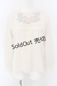 an another angelus / フラワー転写プルブラウス F キナリ O-25-04-07-057-CA-BL-OW-OS