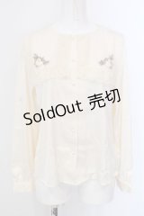 an another angelus / スクエアレース襟ブラウス F アイボリー O-25-04-08-004-CA-BL-OW-OS