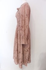 画像3: 【SALE】evelyn / レースリボンロングワンピース  ピンクベージュ O-25-04-08-048-LO-OP-IG-ZT239 (3)