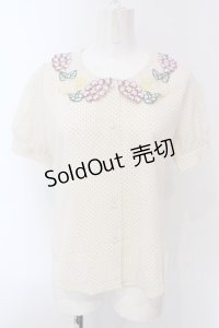 Fi.n.t / フルーツ刺繍襟ブラウス F アイボリー O-25-04-08-009-CA-BL-OW-OS