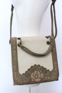 axes femme / スクエアバッグ  ベージュ×ブラウン O-25-04-11-006-AX-BG-IG-ZT286