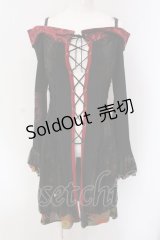 Qutie Frash / レースアップオフショルチュニック【旧タグ】  ブラック×レッド×ちりめん O-25-04-15-027-QU-OP-IG-OS