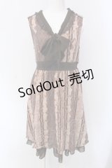 axes femme / レースプリントボウタイワンピース M ピンクベージュ O-25-04-15-037-AX-OP-IG-OS