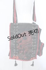 HN+nois / チャイナタッセルレースアップショルダーバッグ  ブラック×レッド O-25-04-15-1009-HN-BG-IG-OS