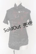 h.ANARCHY / 蜘蛛の巣プリント半袖ハイネックトップス  ブラック×レッド O-25-04-15-073-HN-TO-IG-OS