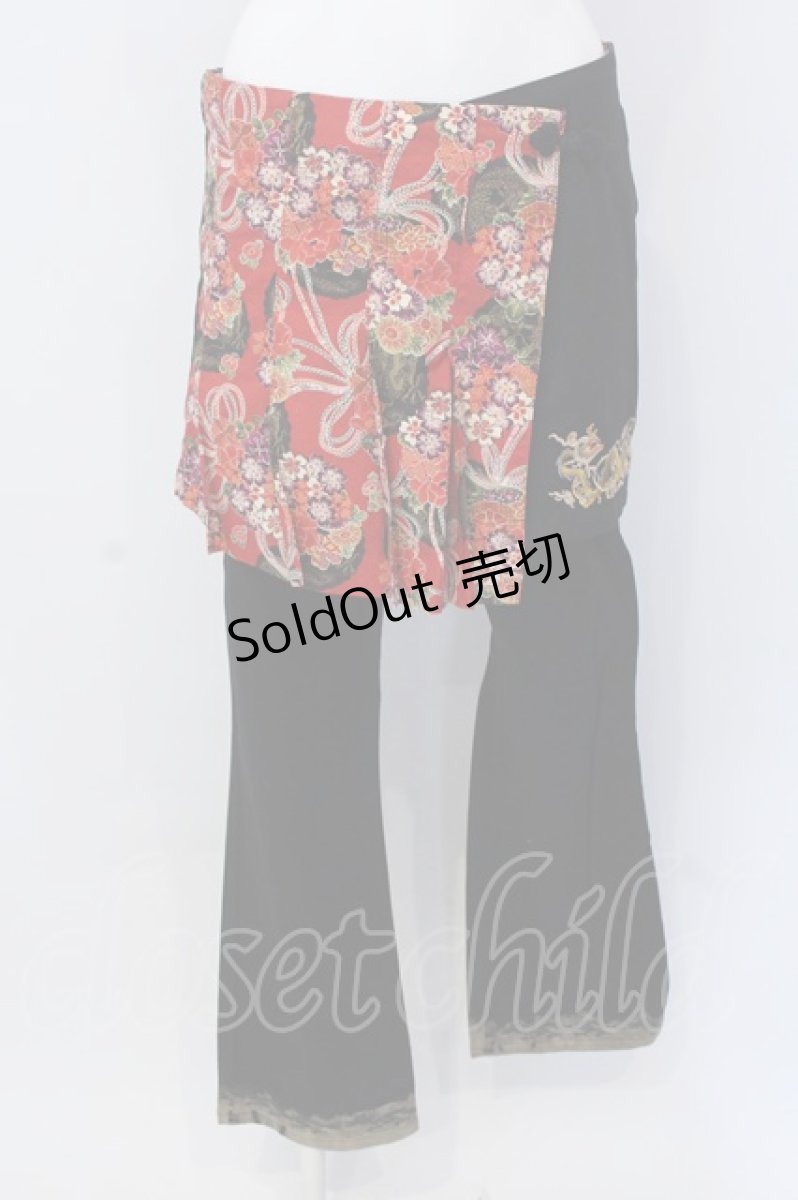 画像1: gouk / 和柄&龍刺繍ラップスカート風パンツ  ブラック×レッド O-25-04-15-002-GO-PA-IG-ZY (1)