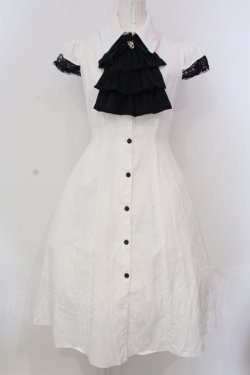 画像1: MARBLE / フリルタイ付き ゴシック調ロングワンピース  ホワイト×ブラック O-25-04-17-005-GO-OP-IG-OS