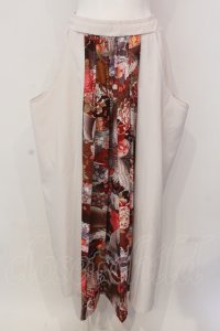 Qutie Frash / ハカマロンスカ  ホワイト×レッド O-25-04-17-058-QU-SK-IG-OS