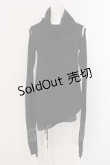 Moi-meme-Moitie / 十字架ボタンロングスリーブニット F ブラック O-25-04-17-080-MO-TO-IG-OS