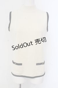 INGEBORG / ツートンニットノースリーブトップス  オフシロ×クロ O-25-04-17-013-LO-TO-IG-OS