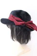 画像1: 【SALE】axes femme / 配色リボンベロアハット 57.5ｃｍ クロ O-25-05-29-1015-AX-AC-OW-ZTK007 (1)