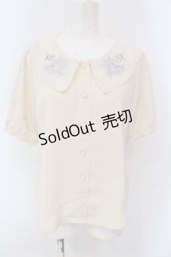 画像1: Fi.n.t / デルフィニウム刺繍ビッグカラーブラウス  アイボリー O-25-04-19-029-CA-BL-IG-OS