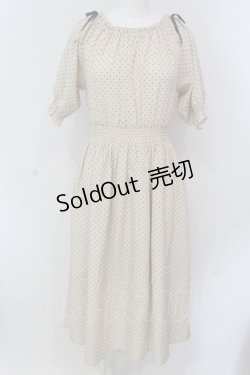 画像1: Fi.n.t HOME / ドット柄オフショルワンピース  ベージュ O-25-04-19-031-LO-OP-IG-OS