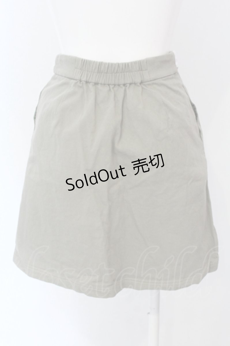 画像3: 【SALE】Fi.n.t / ロゴプリント折り返しフラップミニスカート  グリーン O-25-04-19-045-CA-SK-IG-ZT230 (3)