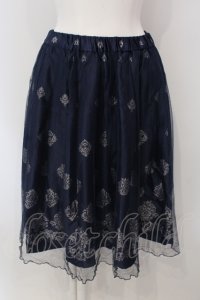 axes femme / オーナメント柄チュールスカート  ネイビー O-25-04-21-050-AX-SK-IG-ZI