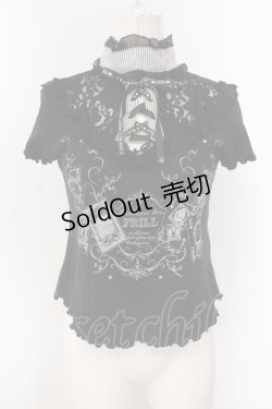 画像1: FRILL / トランププリントオリジナルリボンレースアップTシャツ  ブラック O-25-04-21-054-HN-TO-IG-OS