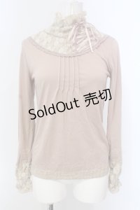 axes femme / レーシーネックインナーカットソー  ピンクベージュ O-25-04-21-023-AX-TO-IG-OS